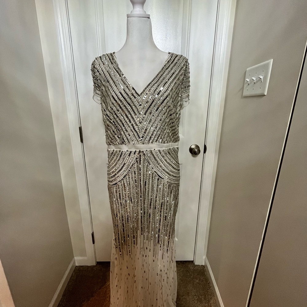 Adrianna Papell, White and Silver Dress, Women, Size 10 - Picture 5 of 12